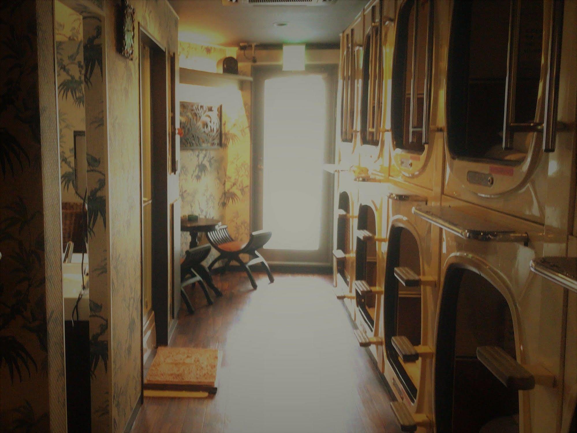 Capsule Inn Shimbashi Tokio Exterior foto